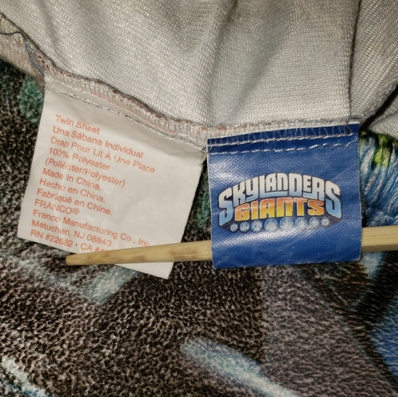 Skylander Giants Twin Fitted Sheet & Pillowcase - Picture 4 of 6